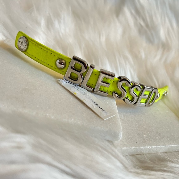 NWT BCBGeneration Fluorescent Yellow Blessed Bracelet - Picture 2 of 5